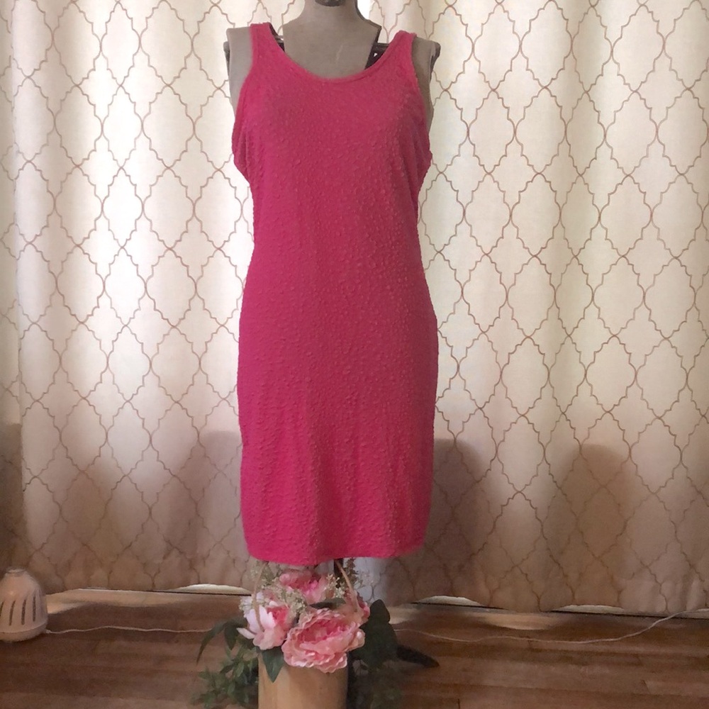 Sleeveless scoop neck dress
